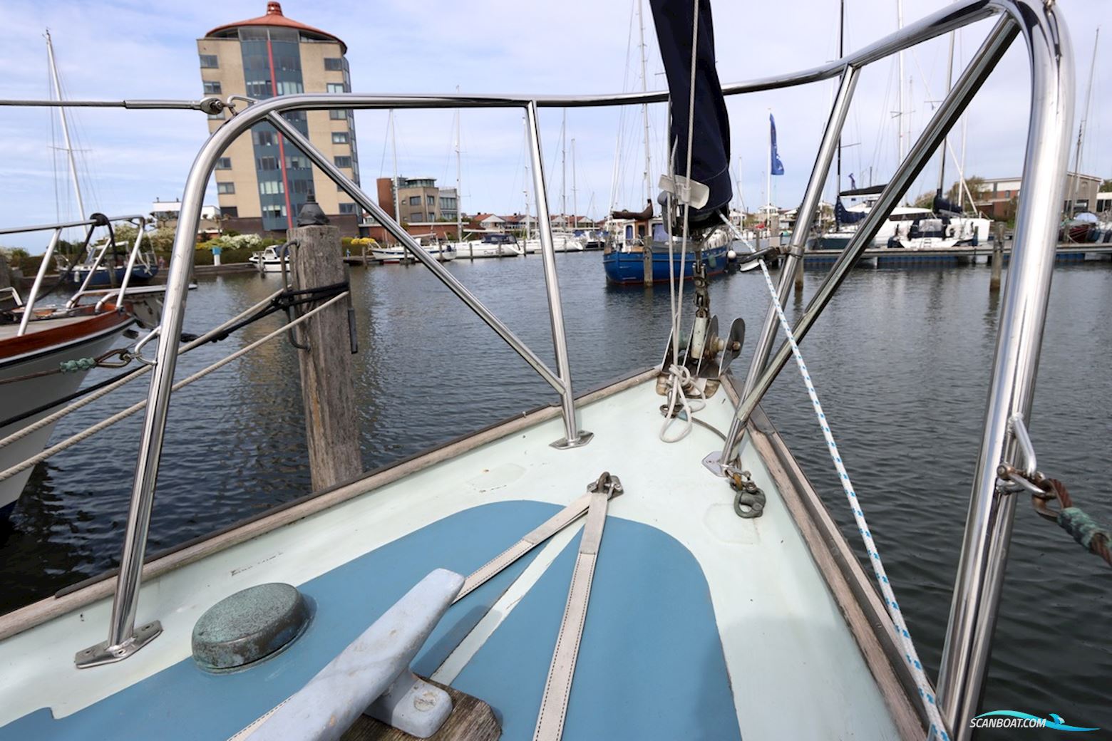 Holman and Pye  Rustler 31