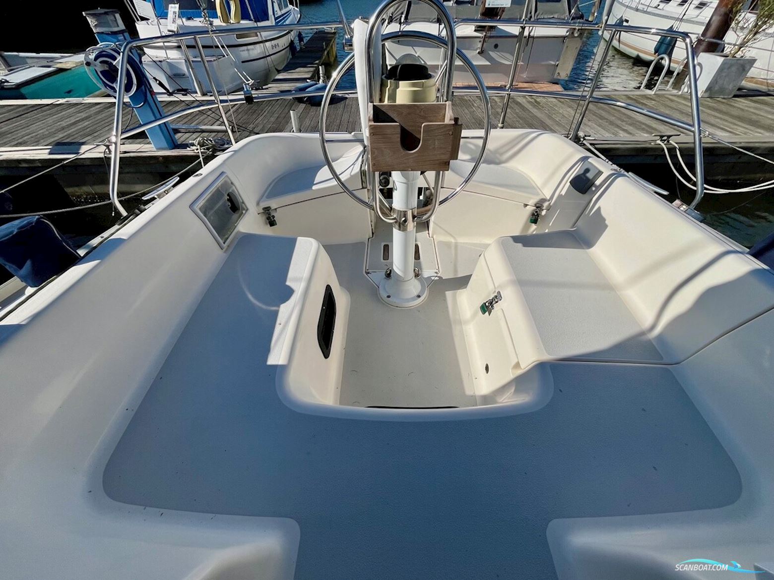 Hunter  30