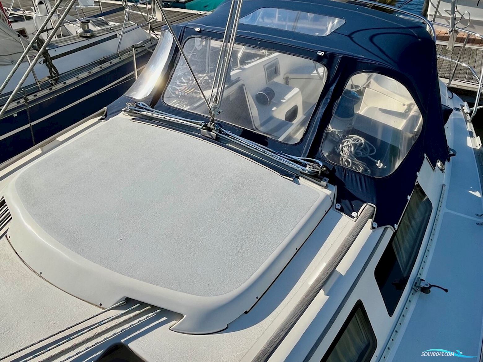 Hunter  30