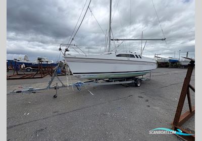 Hunter  Legend 240 Zeilboten 1999, met Yamaha motor, United Kingdom