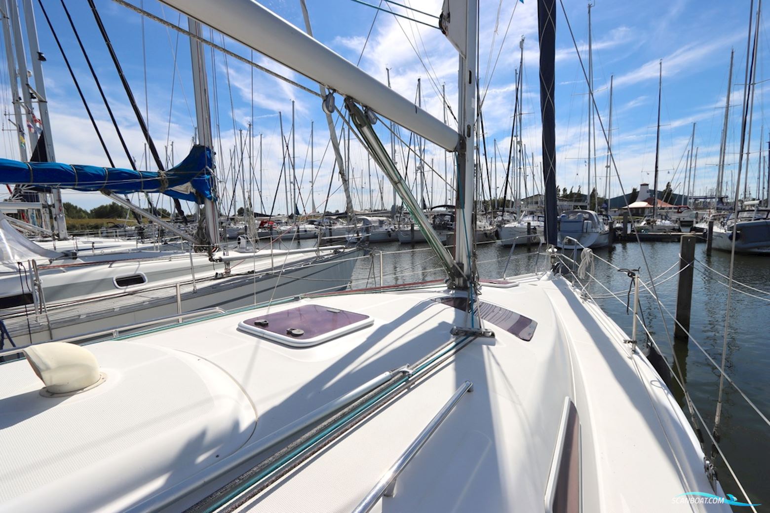 Hunter 33