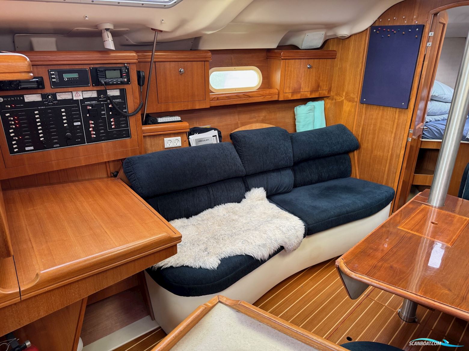 Hunter 386 “Legend”