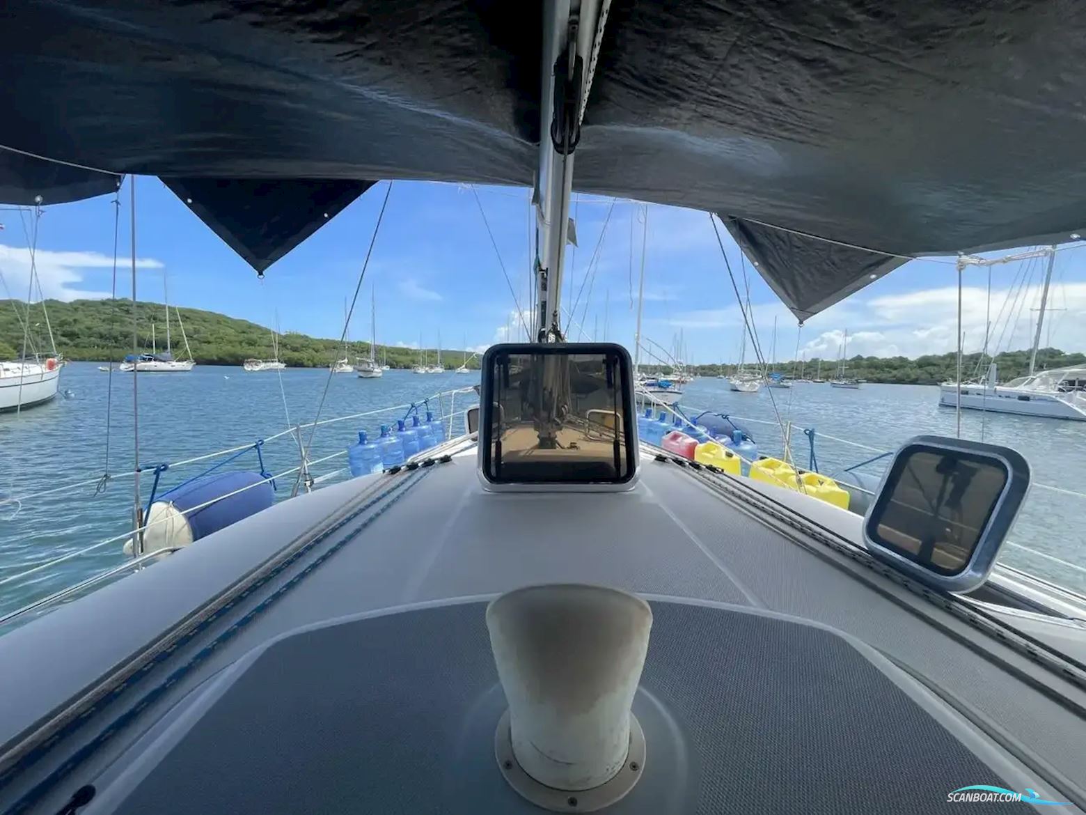 Hunter 44