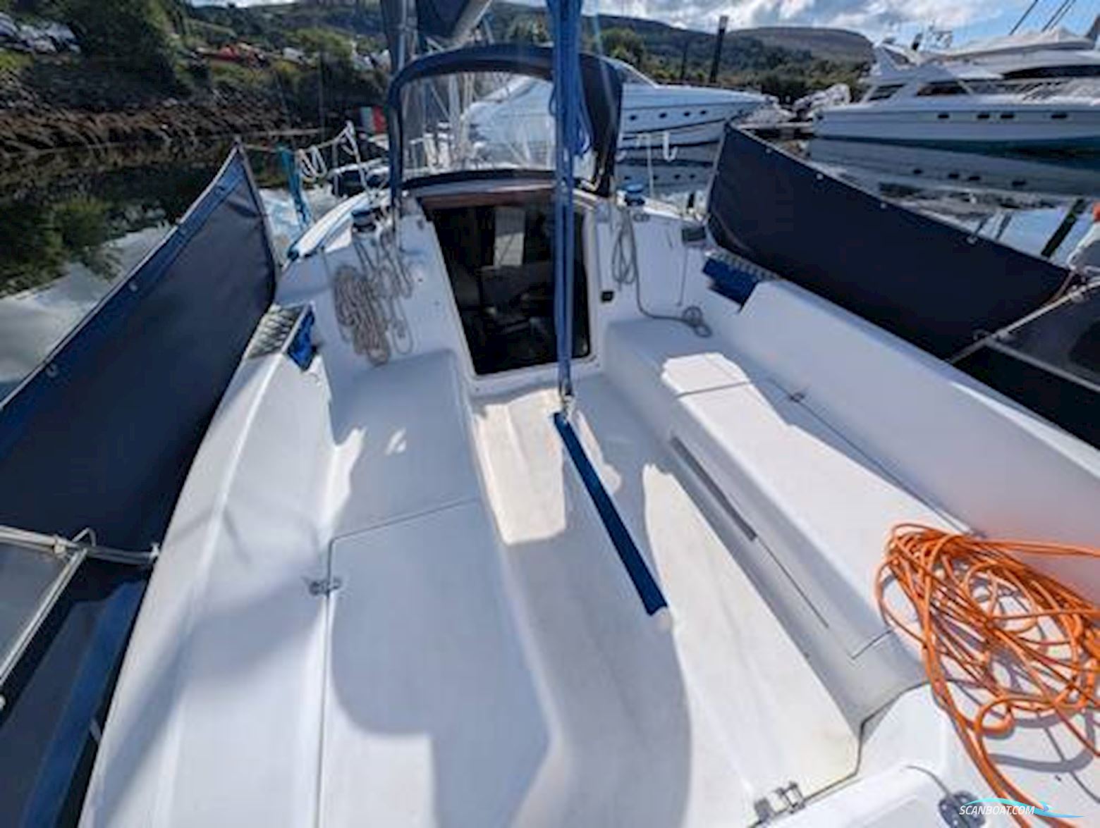 Hunter Legend 240