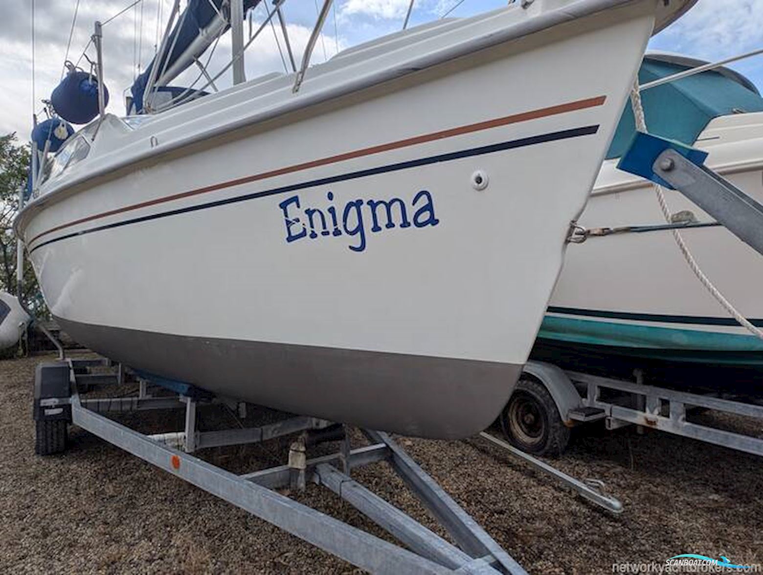 Hunter Legend 240