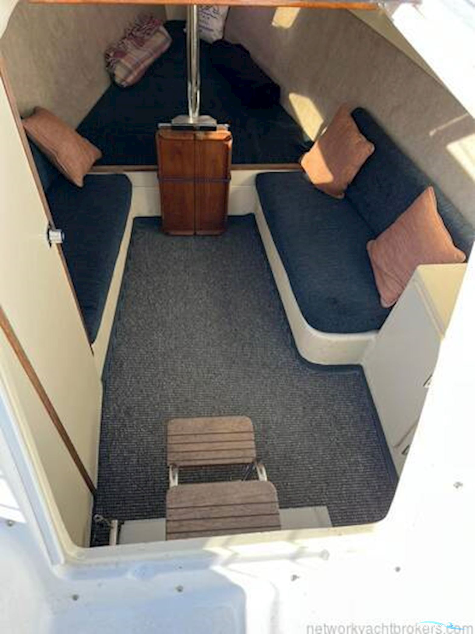 Hunter Legend 25 Trailer Sailer