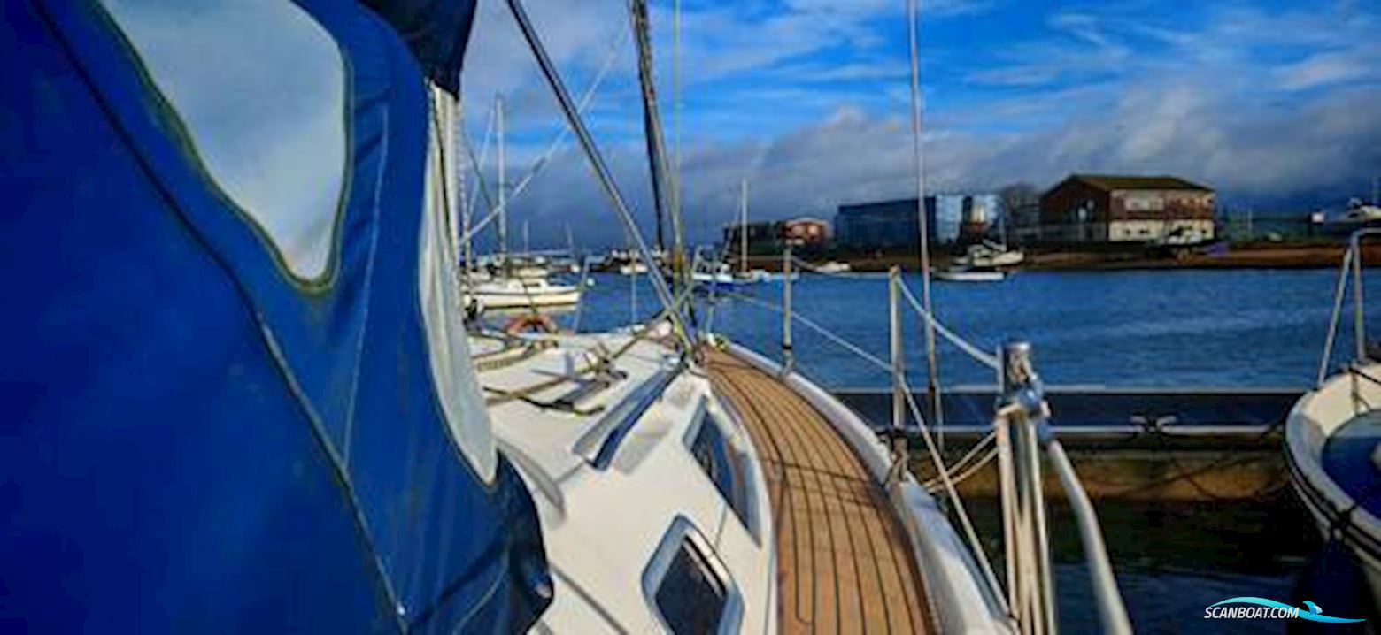 Hunter Legend 356   Bilge keel