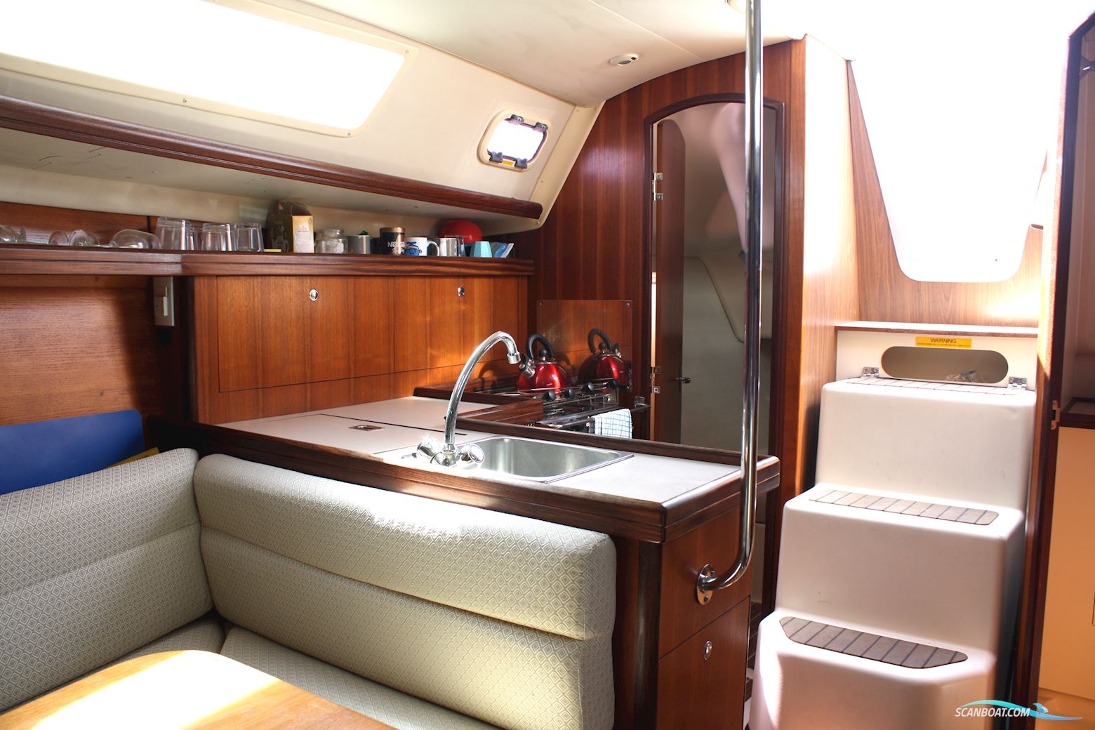 Hunter/Legend 31 Bilge Keel