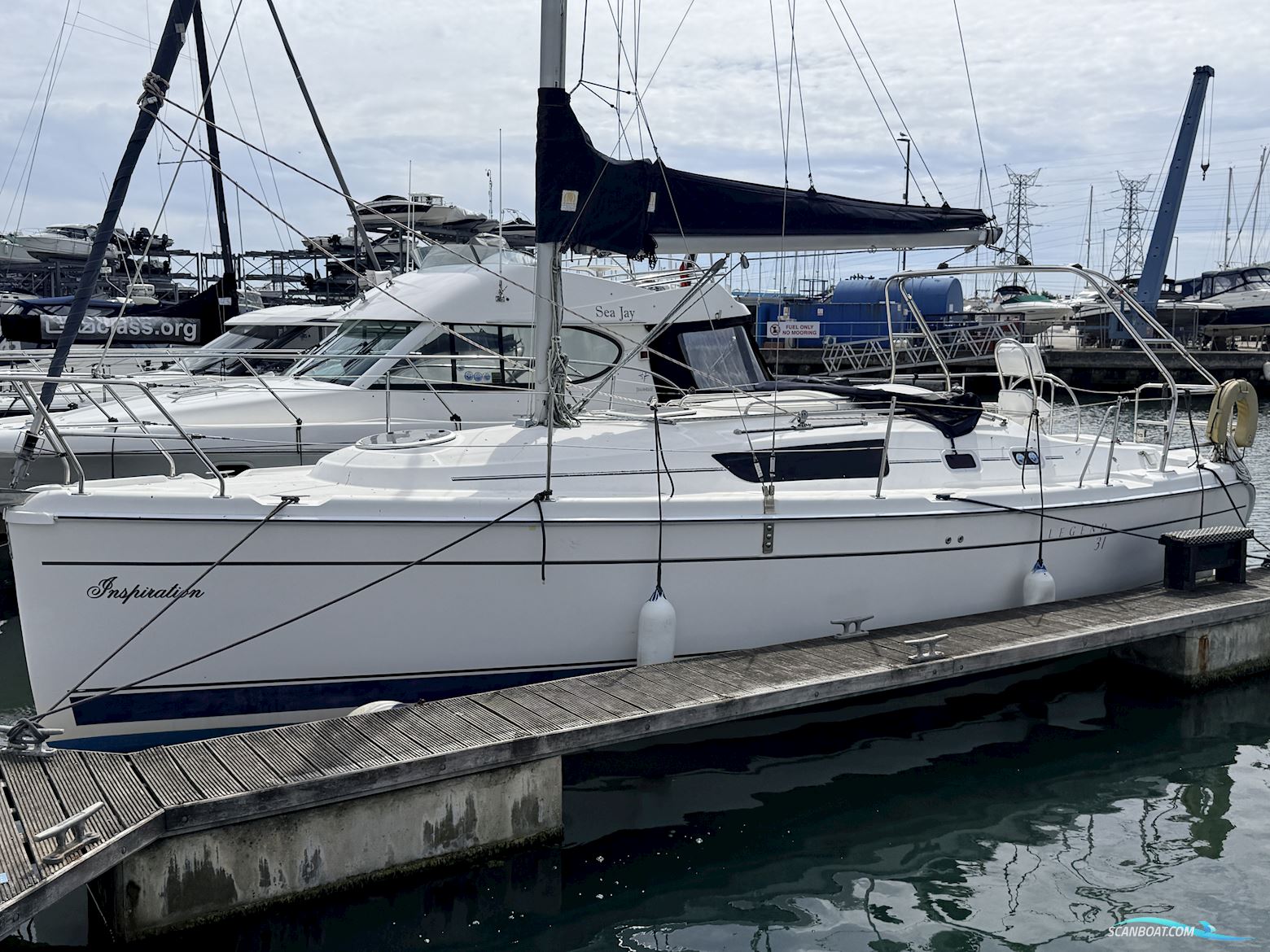 Hunter/Legend 31 Bilge Keel
