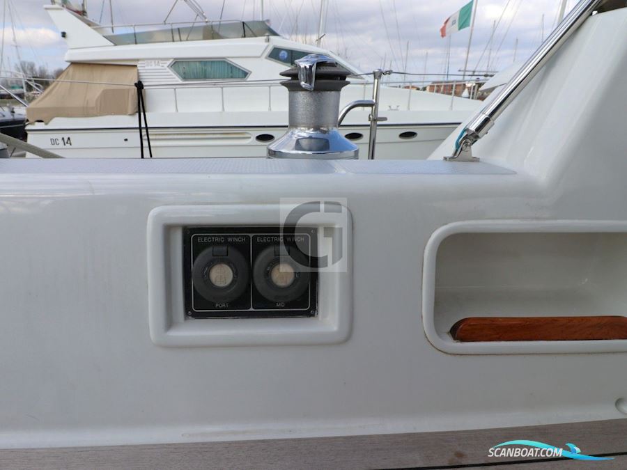 Hylas 54 RS