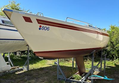 International 806 Zeilboten 1985, met Suzuki motor, Denemarken