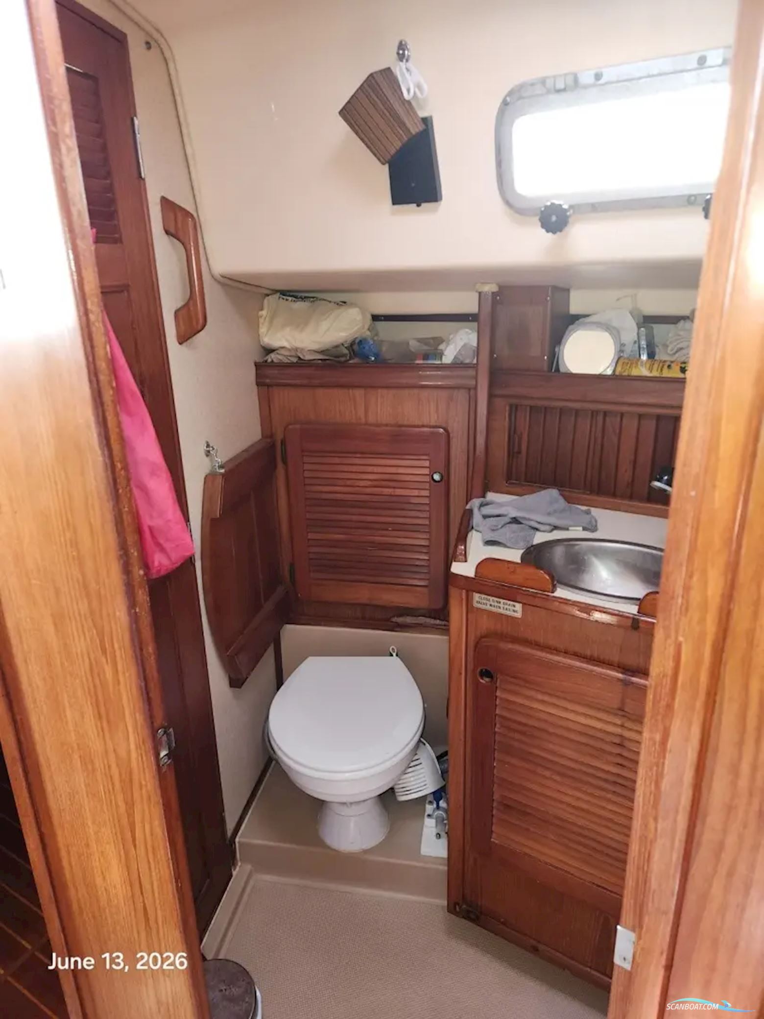 Island Packet 38