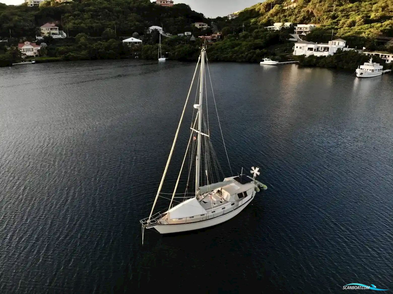Island Packet 40