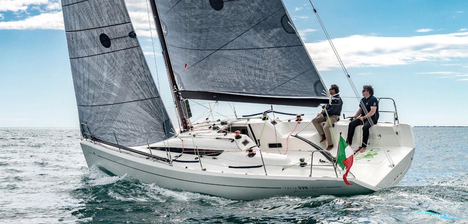 Italia 9.98 Zeilboten 2025, met Volvo Penta motor, Duitsland