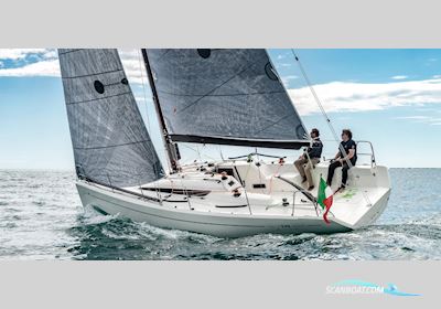 Italia 9.98 Zeilboten 2025, met Volvo Penta motor, Duitsland