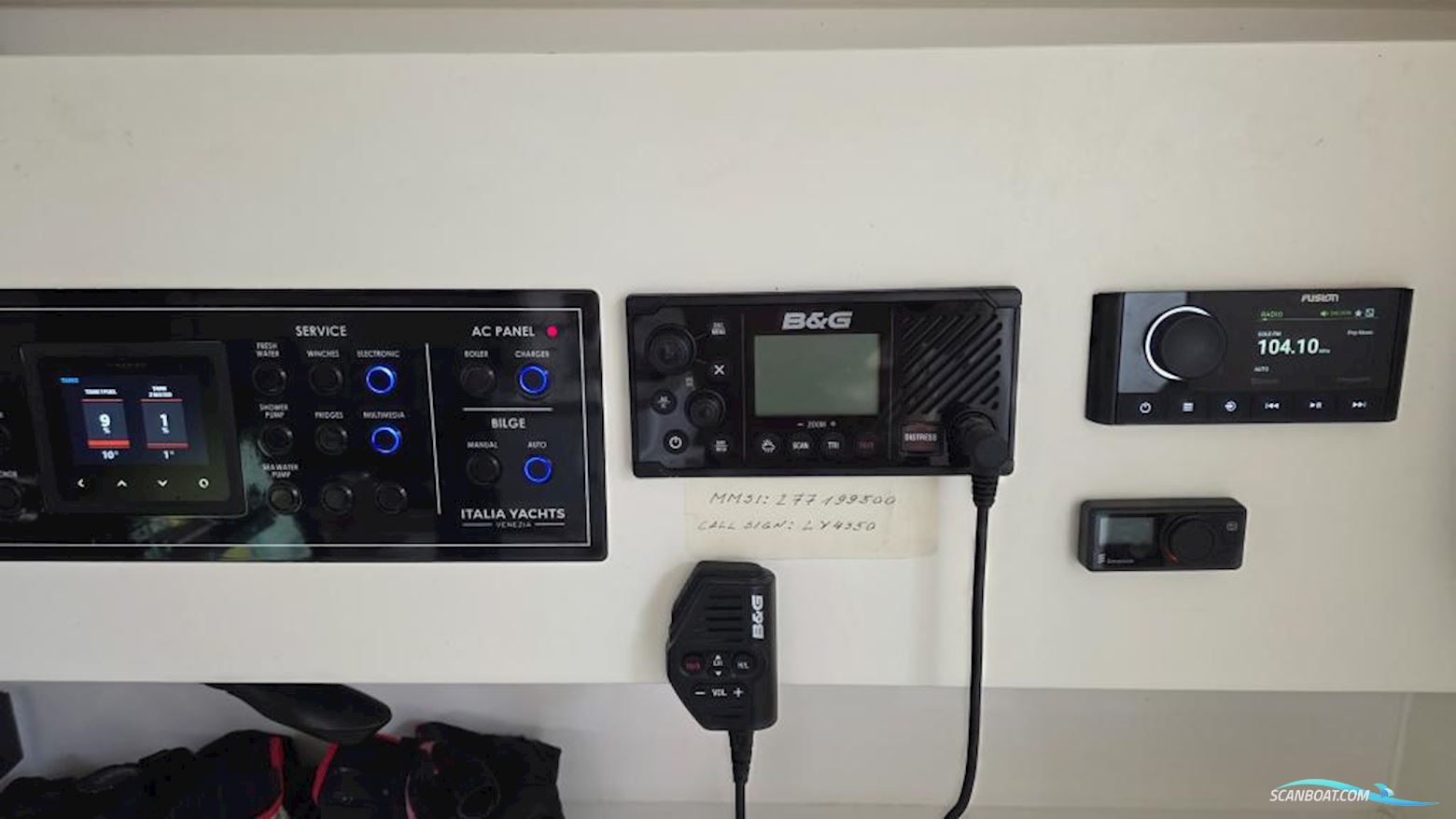 Italia IY11.98 Fuoriserie