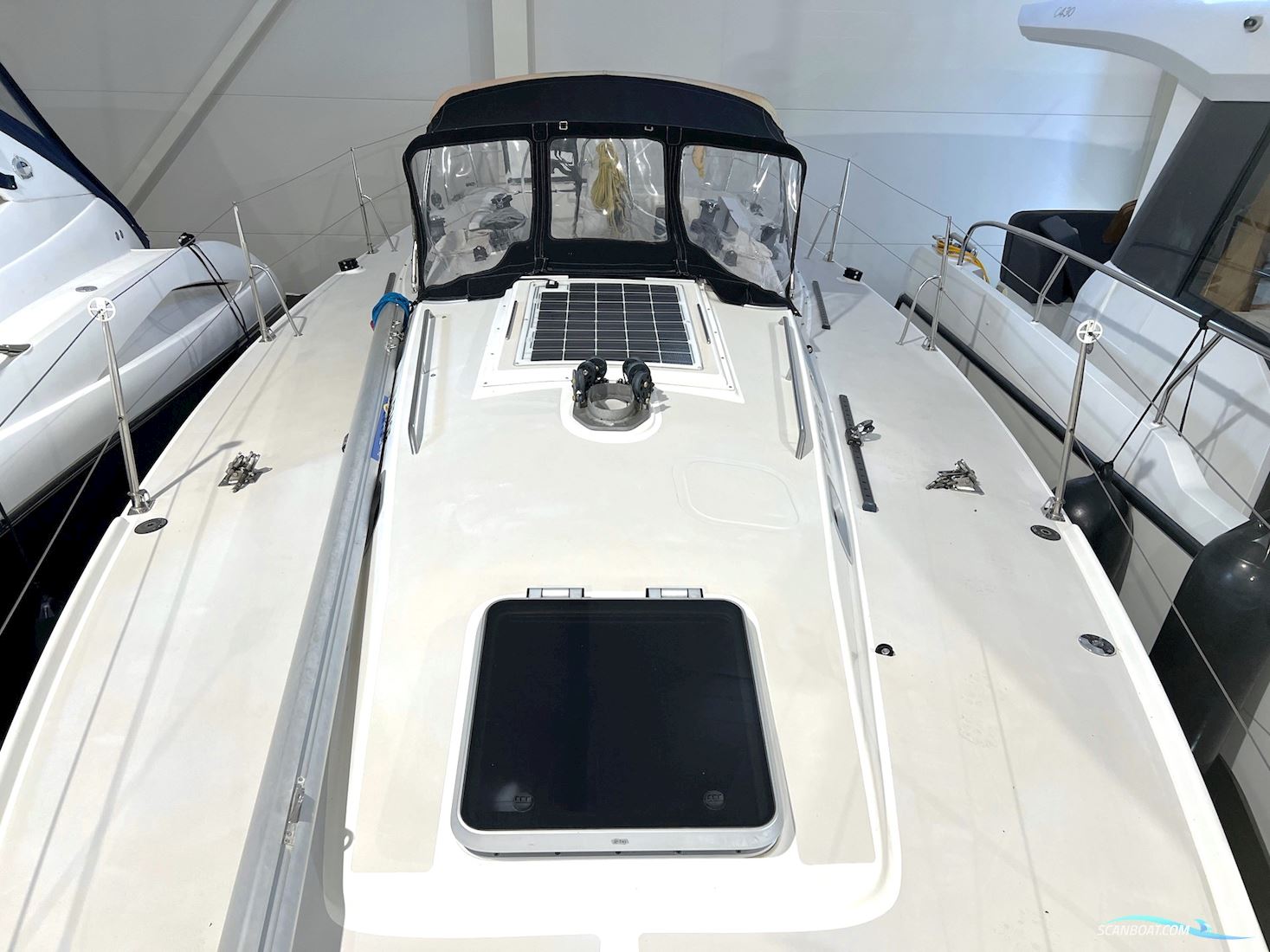 J 105