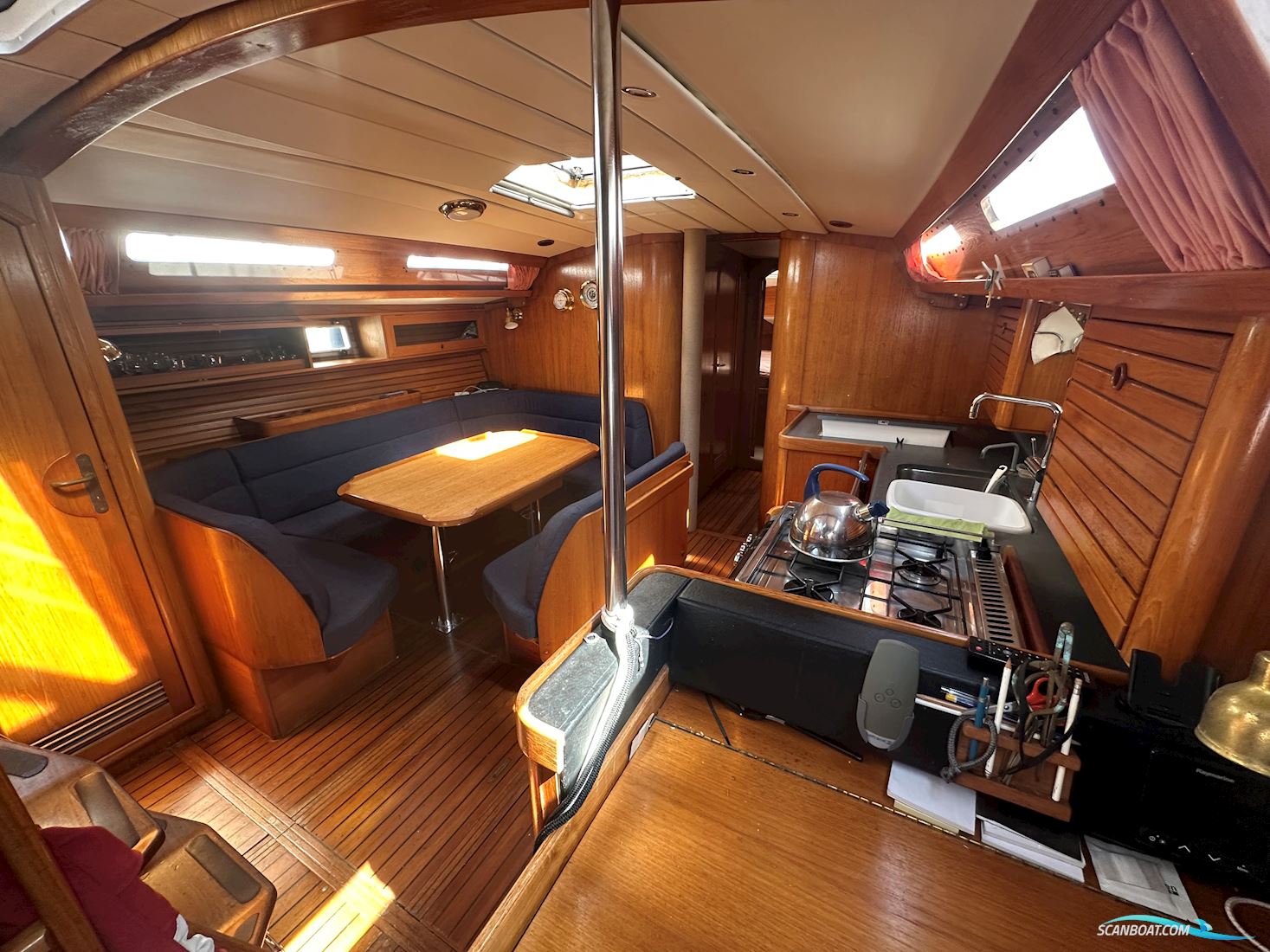 Jeanneau 44 Sun Magic