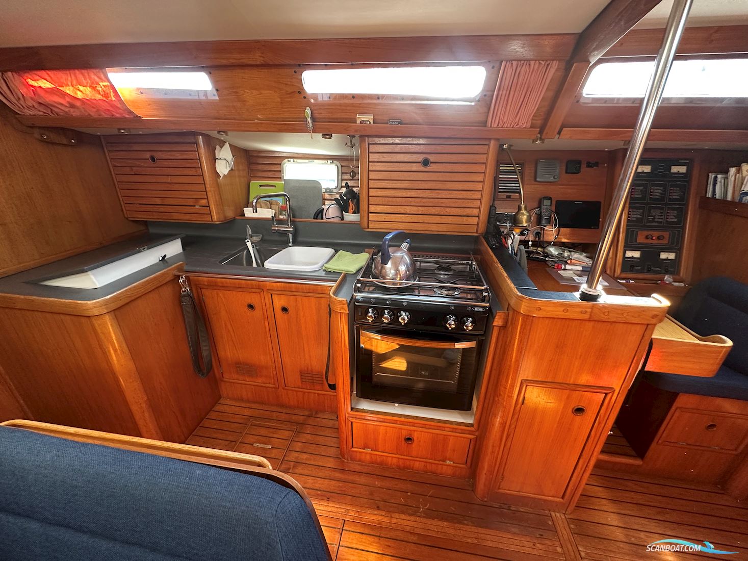 Jeanneau 44 Sun Magic