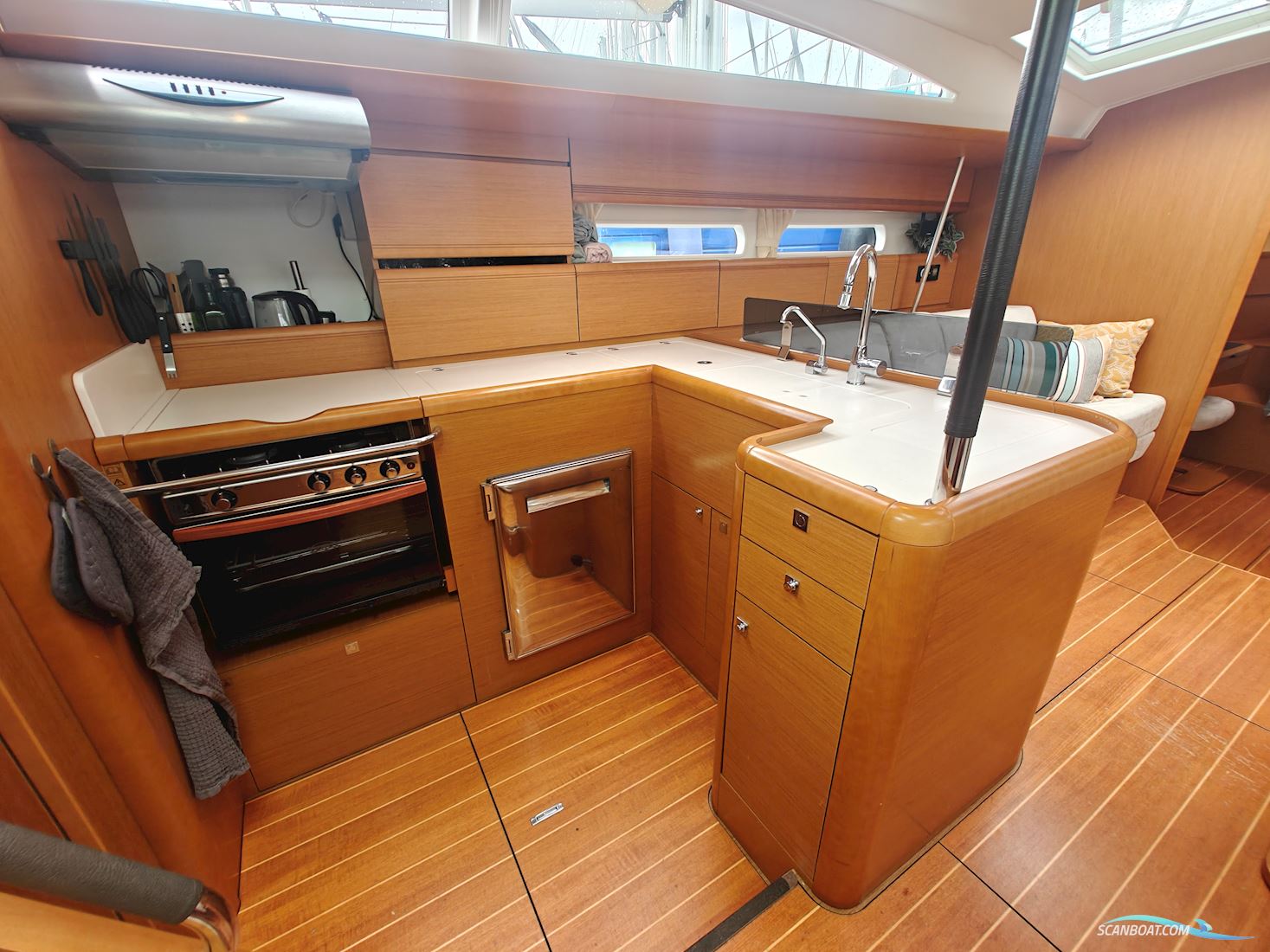 Jeanneau 53 Shallow Draft
