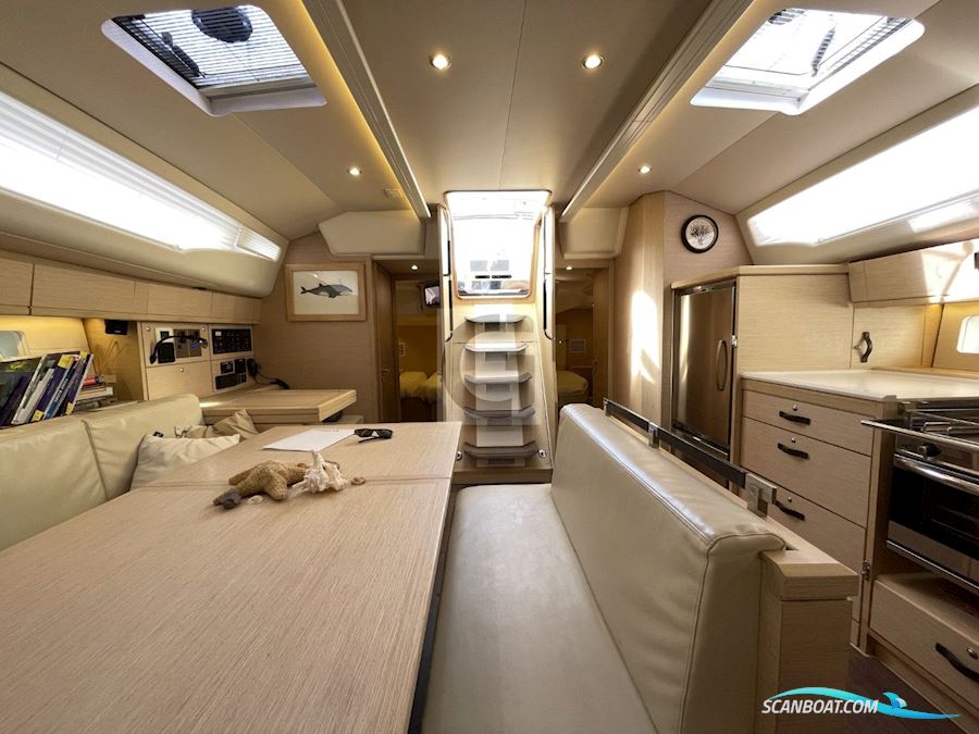 Jeanneau 54