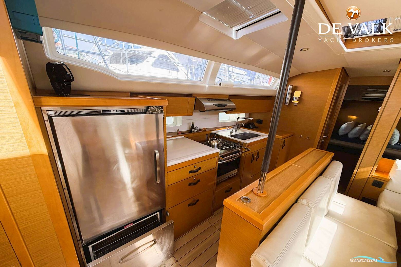 Jeanneau 54