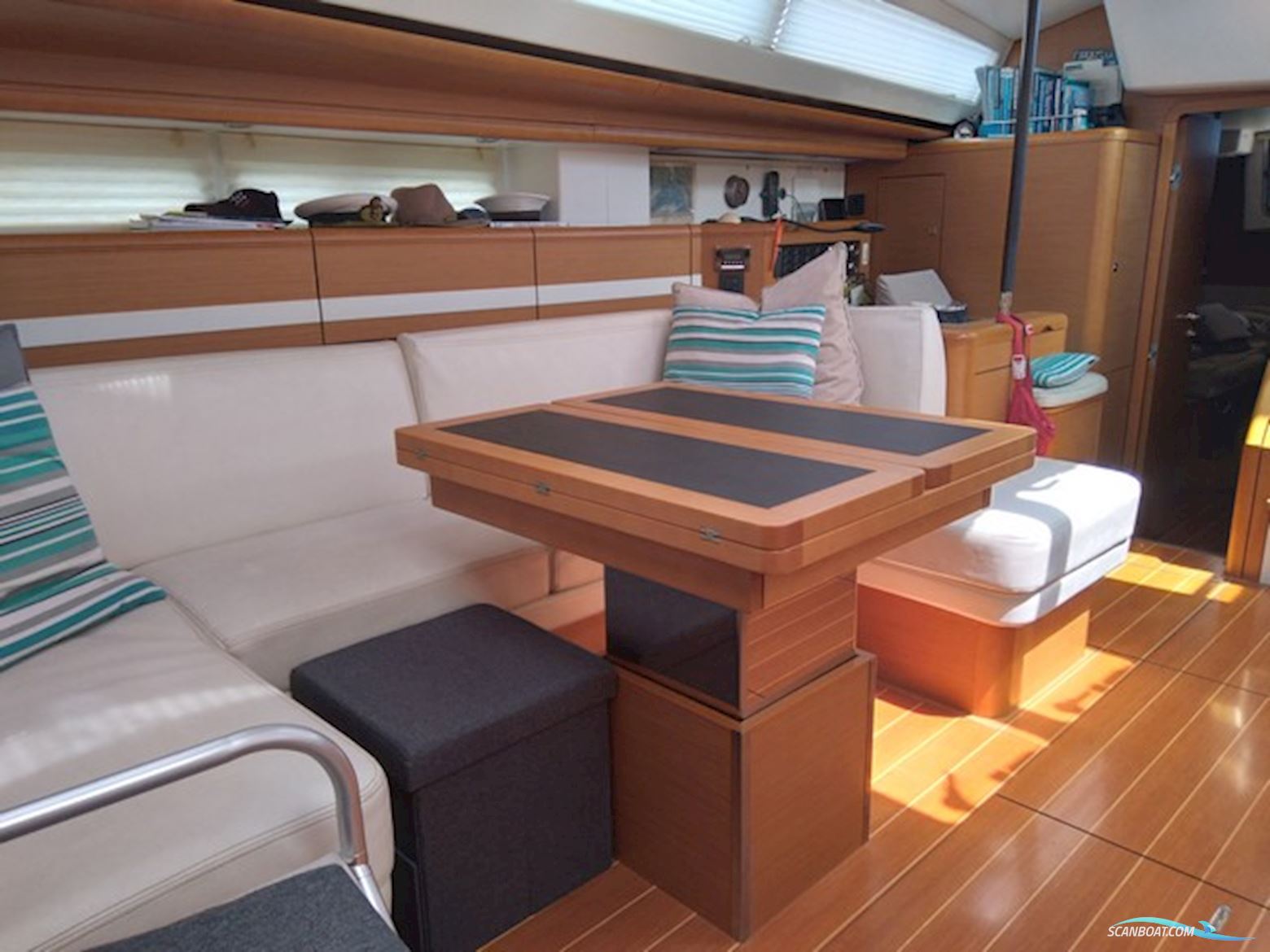 Jeanneau 57