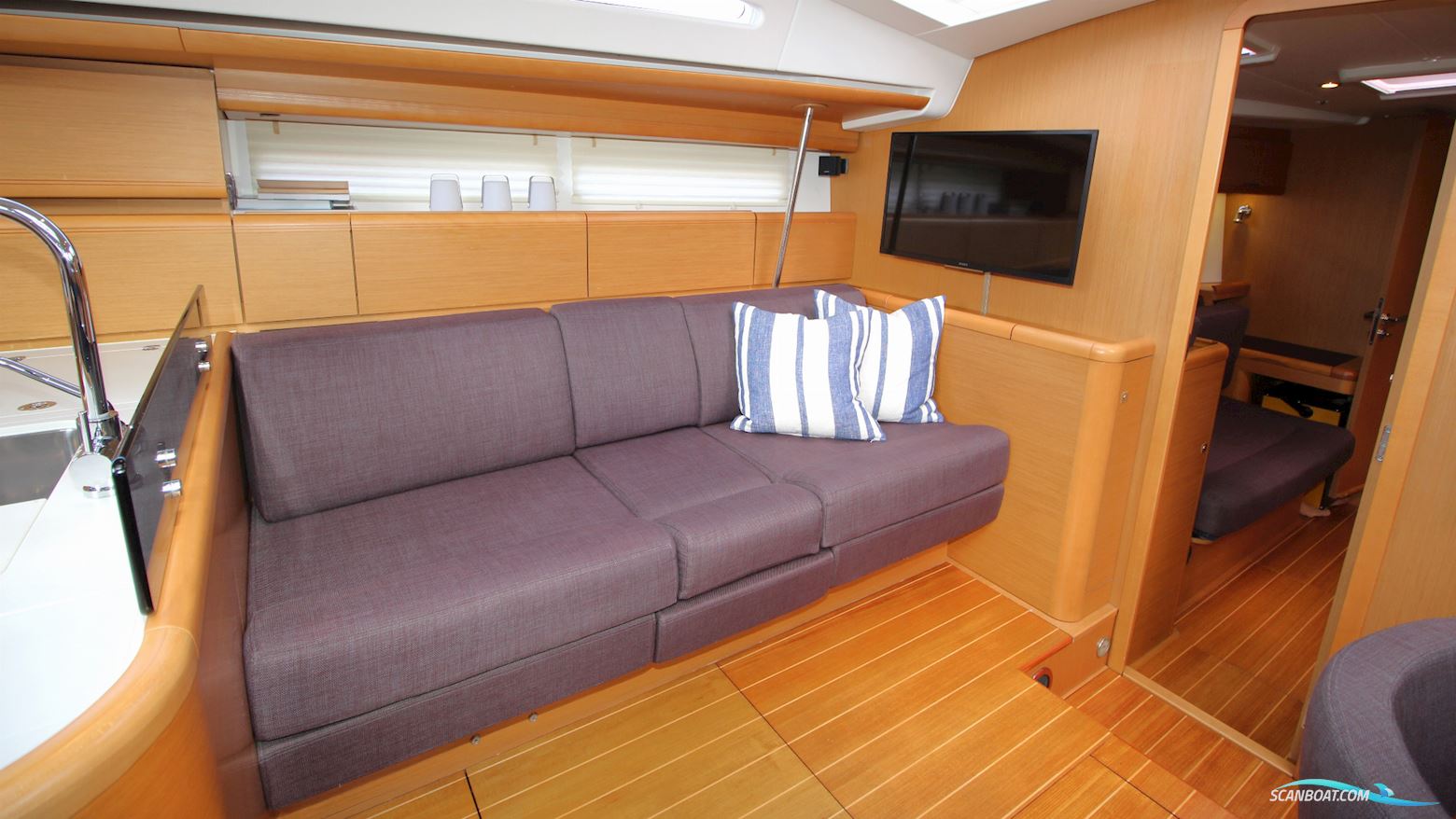 Jeanneau 57 Yacht