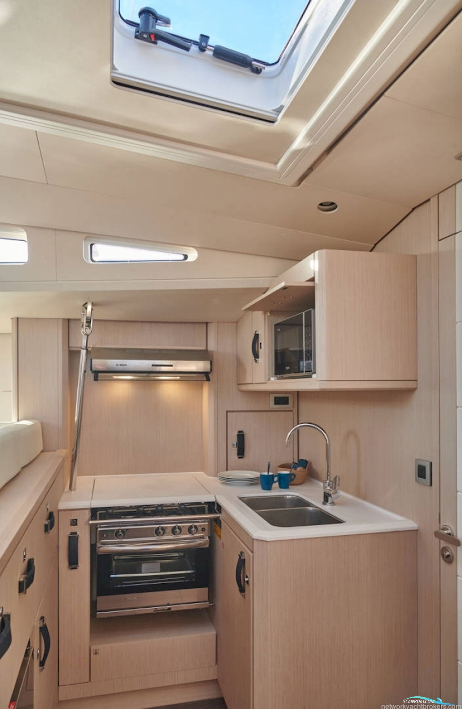 Jeanneau 60 Yacht