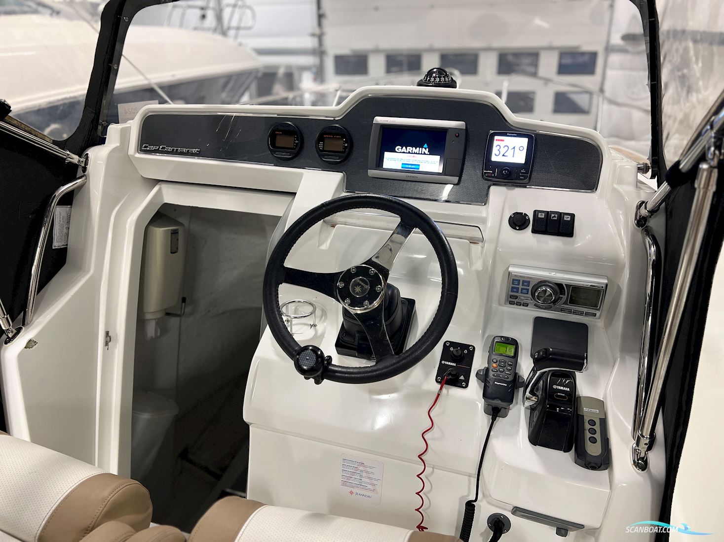 Jeanneau Cap Camarat 7.5 CC