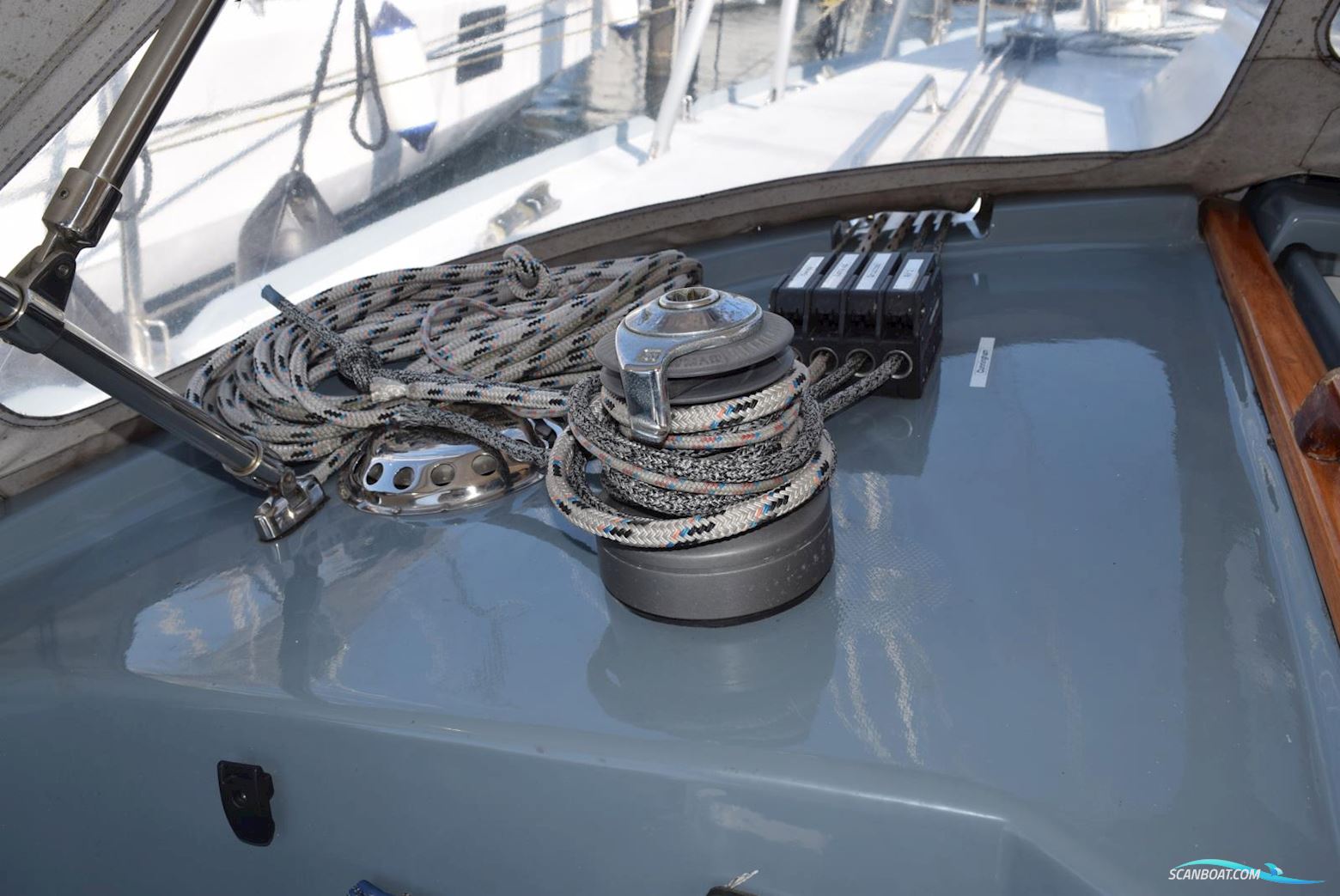 Jeanneau Gin Fizz 38