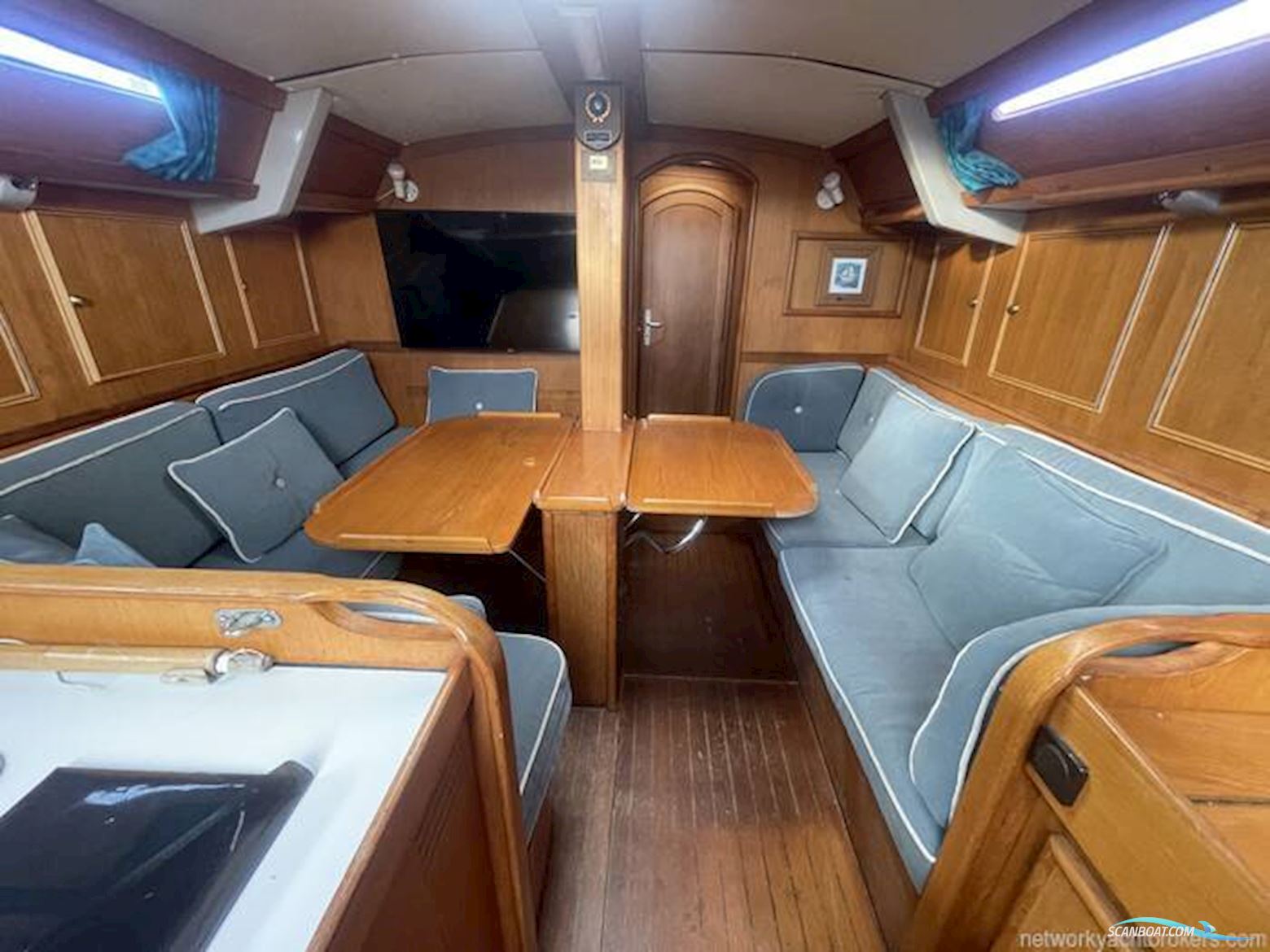 Jeanneau Olympic Sea 42 Sun Legend Hull