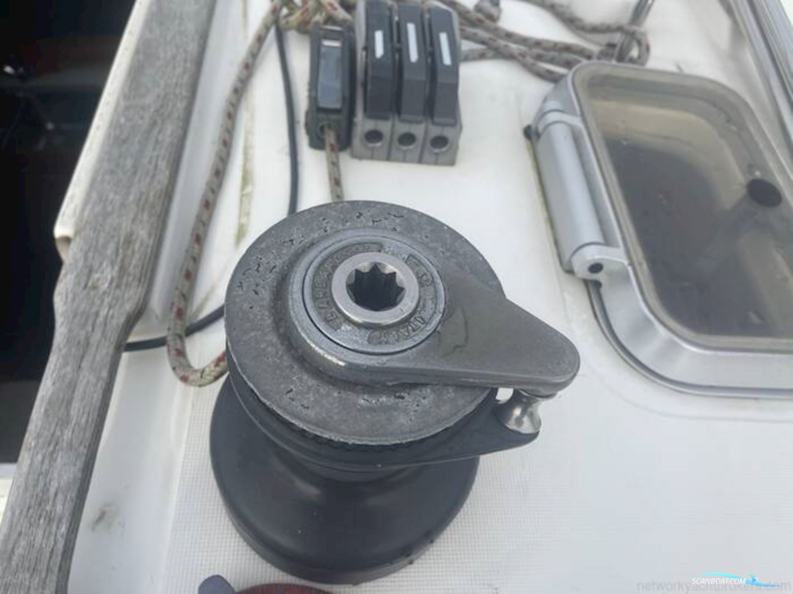 Jeanneau Olympic Sea 42 Sun Legend Hull