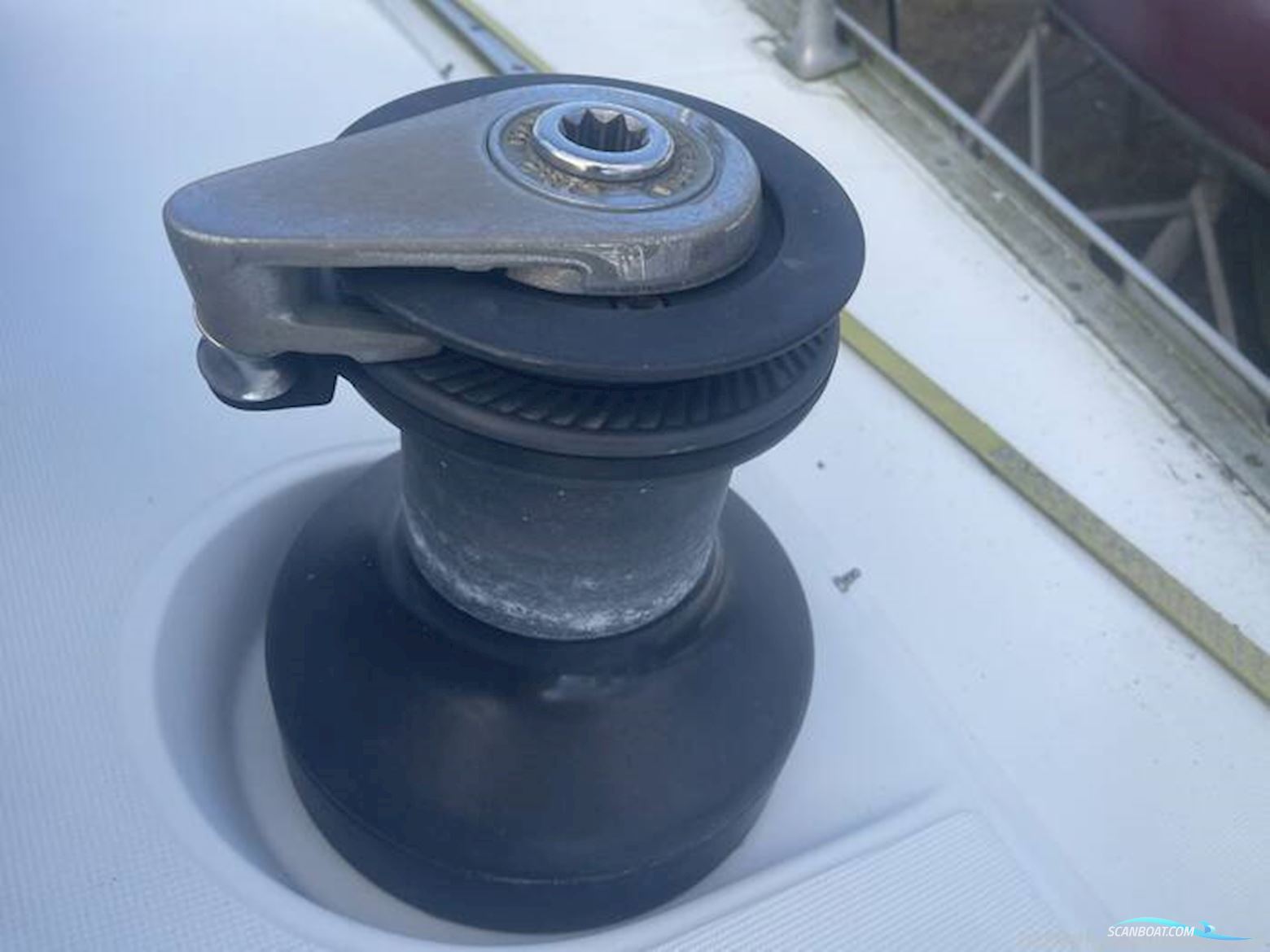 Jeanneau Olympic Sea 42 Sun Legend Hull