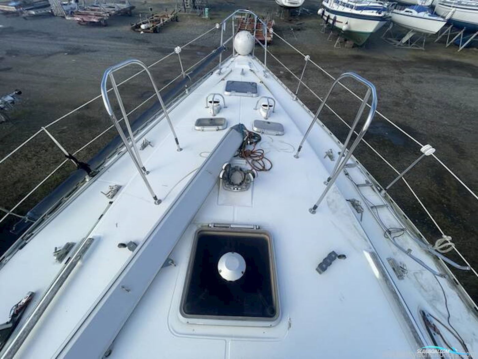 Jeanneau Olympic Sea 42 Sun Legend Hull