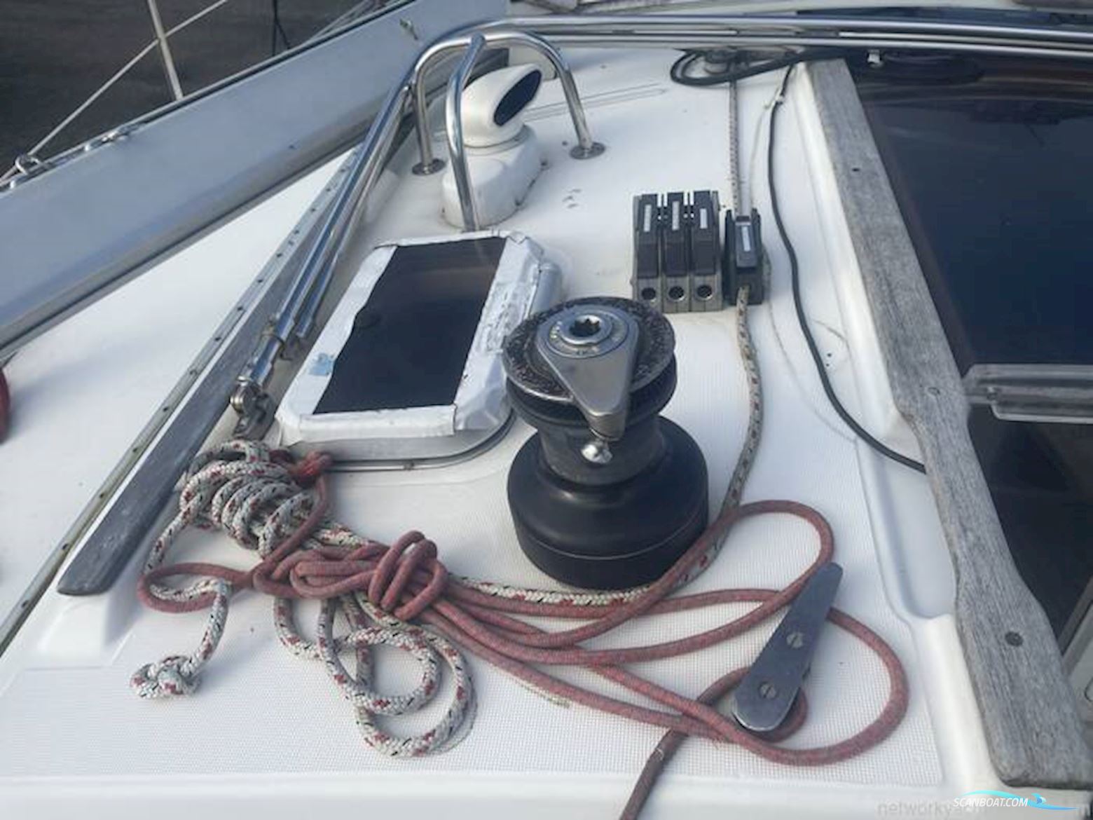 Jeanneau Olympic Sea 42 Sun Legend Hull
