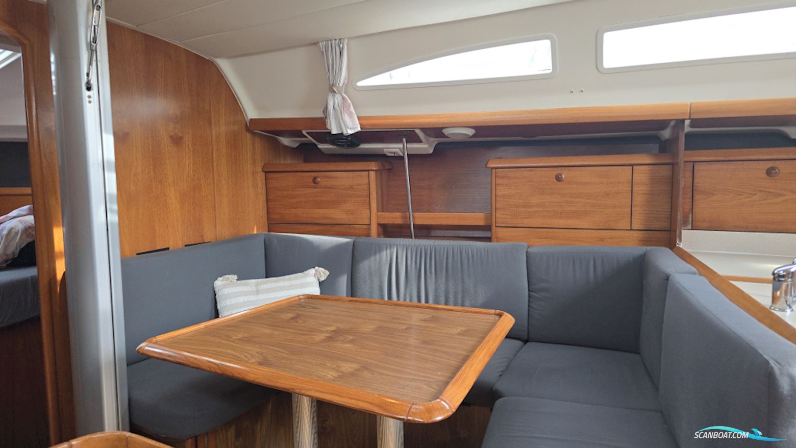 Jeanneau Sun Fast 37