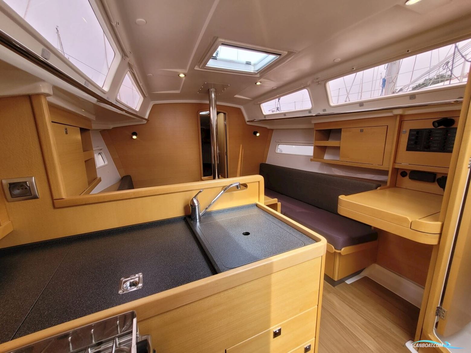 Jeanneau Sun Odyssey 319