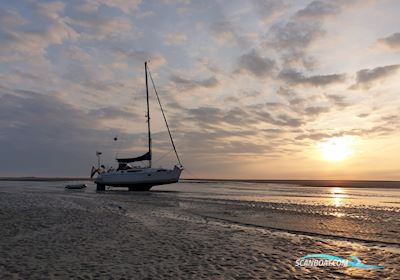 Jeanneau Sun Odyssey 32.2 kiel - midzwaard / lift keel Zeilboten 1998, met Volvo Penta MD2020 motor, The Netherlands