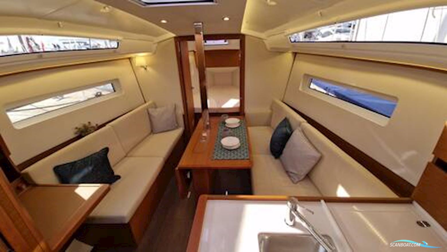 Jeanneau Sun Odyssey 350