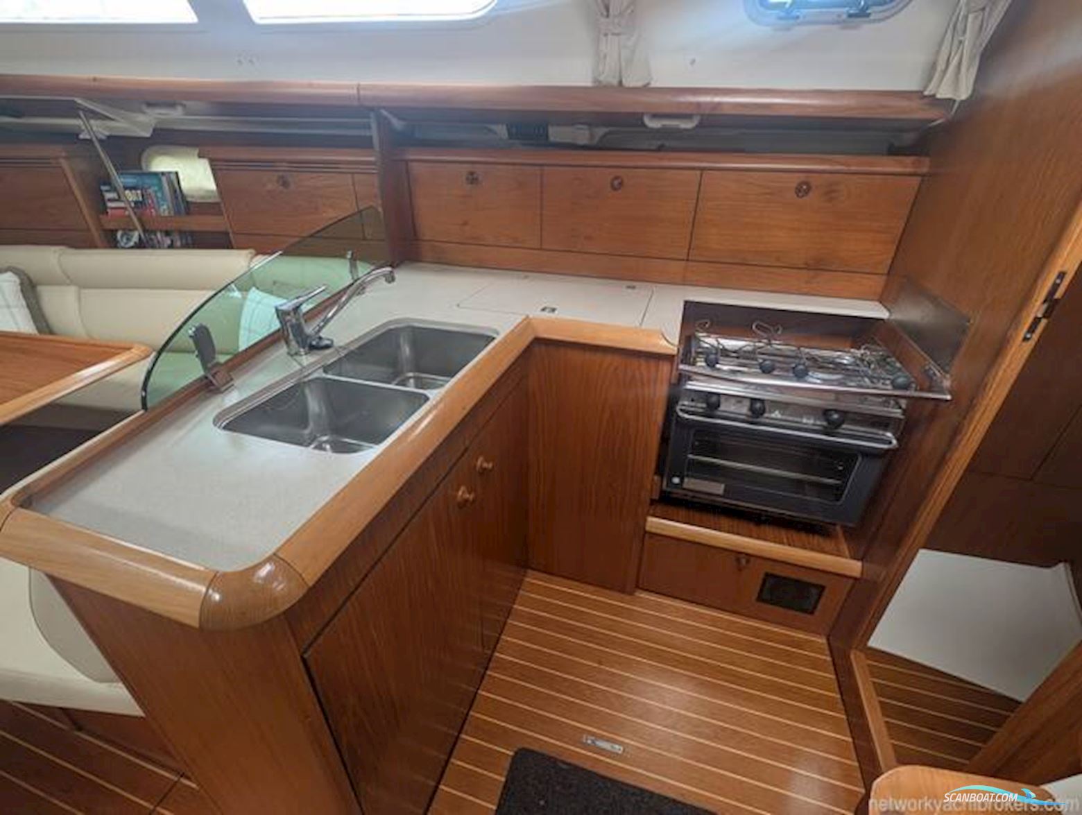 Jeanneau Sun Odyssey 37 Legende