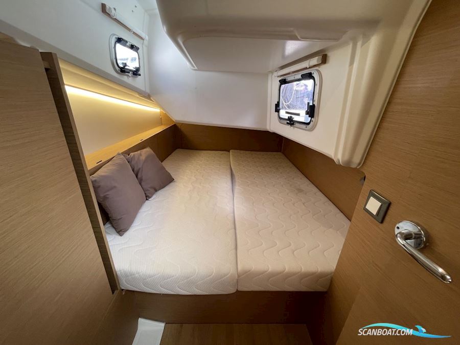 Jeanneau Sun Odyssey 380