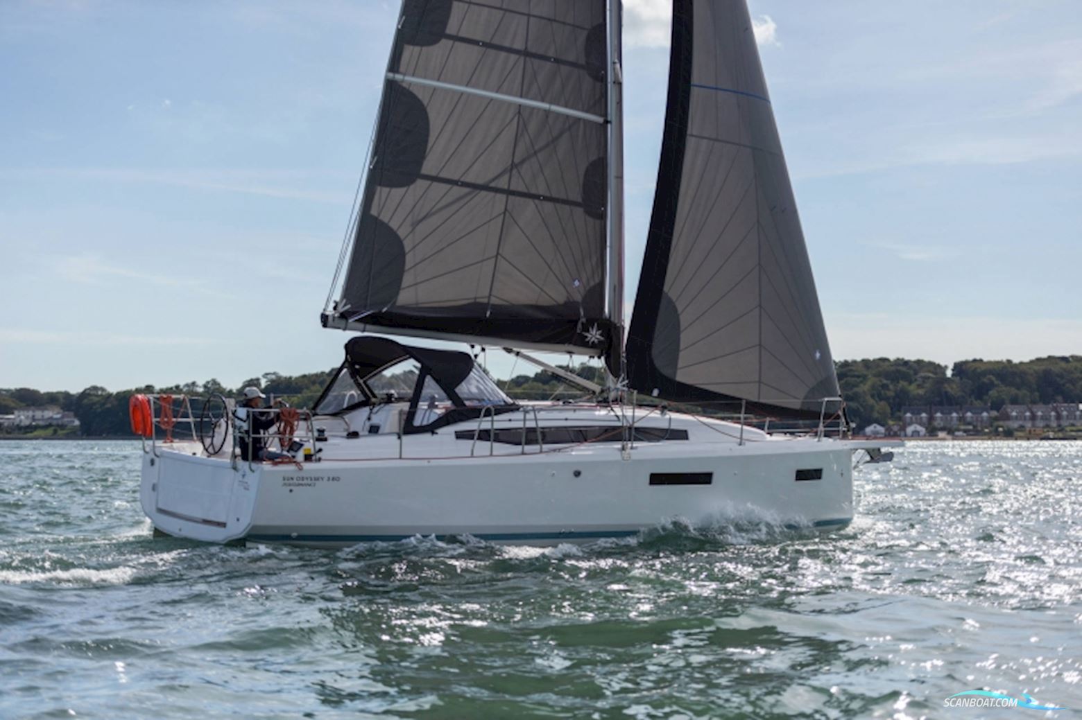 Jeanneau Sun Odyssey 380