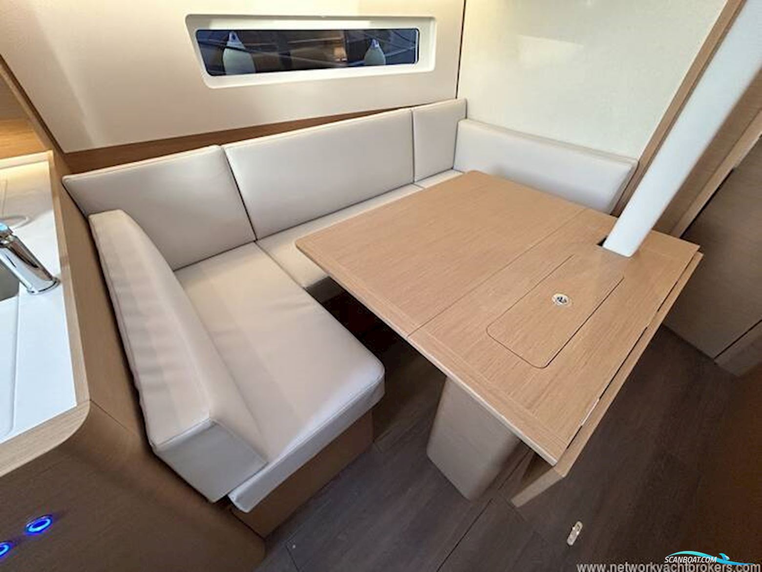 Jeanneau Sun Odyssey 380