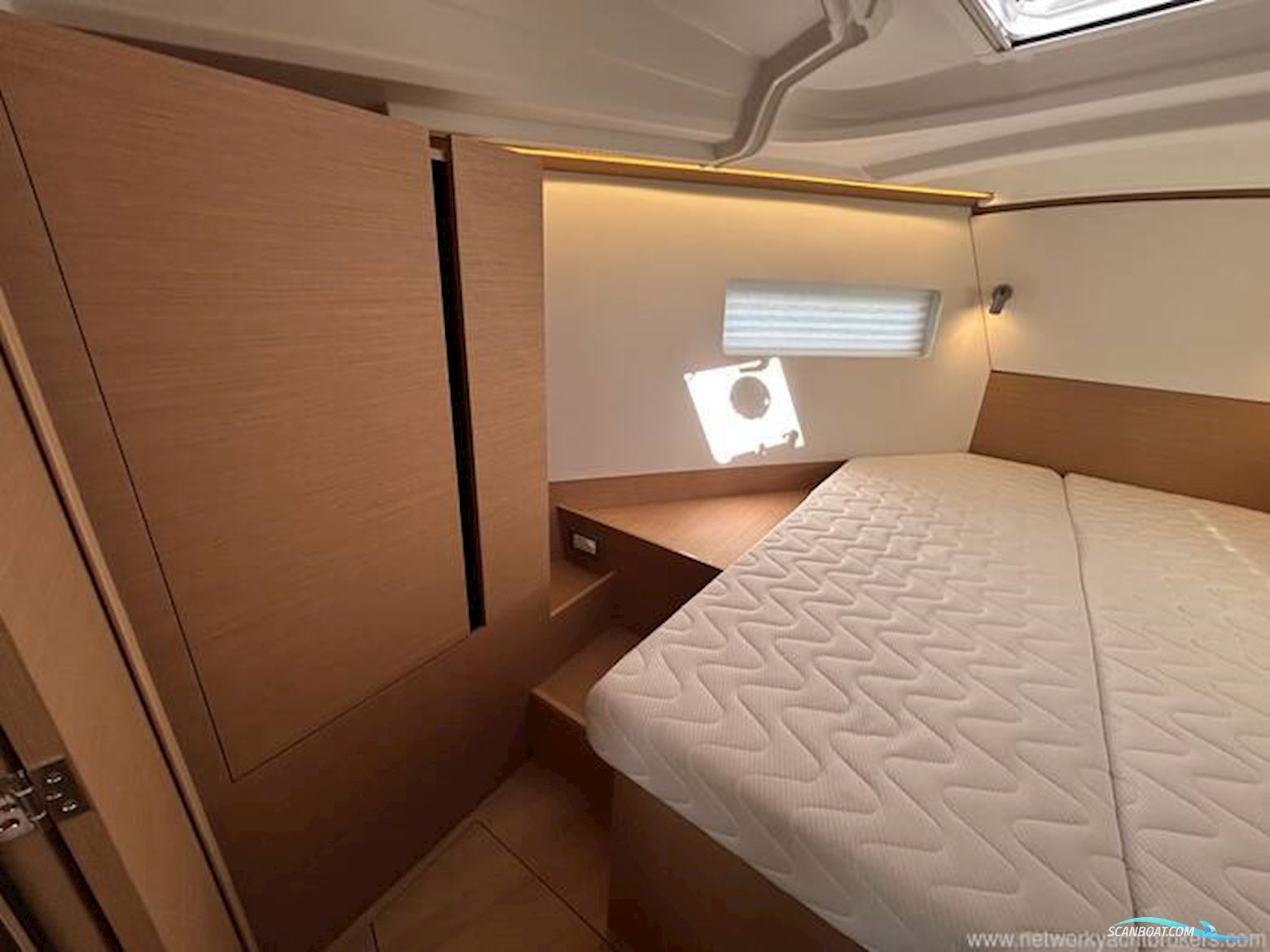 Jeanneau Sun Odyssey 380