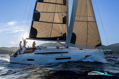 Jeanneau Sun Odyssey 415 Zeilboten 2025, met Yanmar 4JH45 CR 33KW motor, United Kingdom