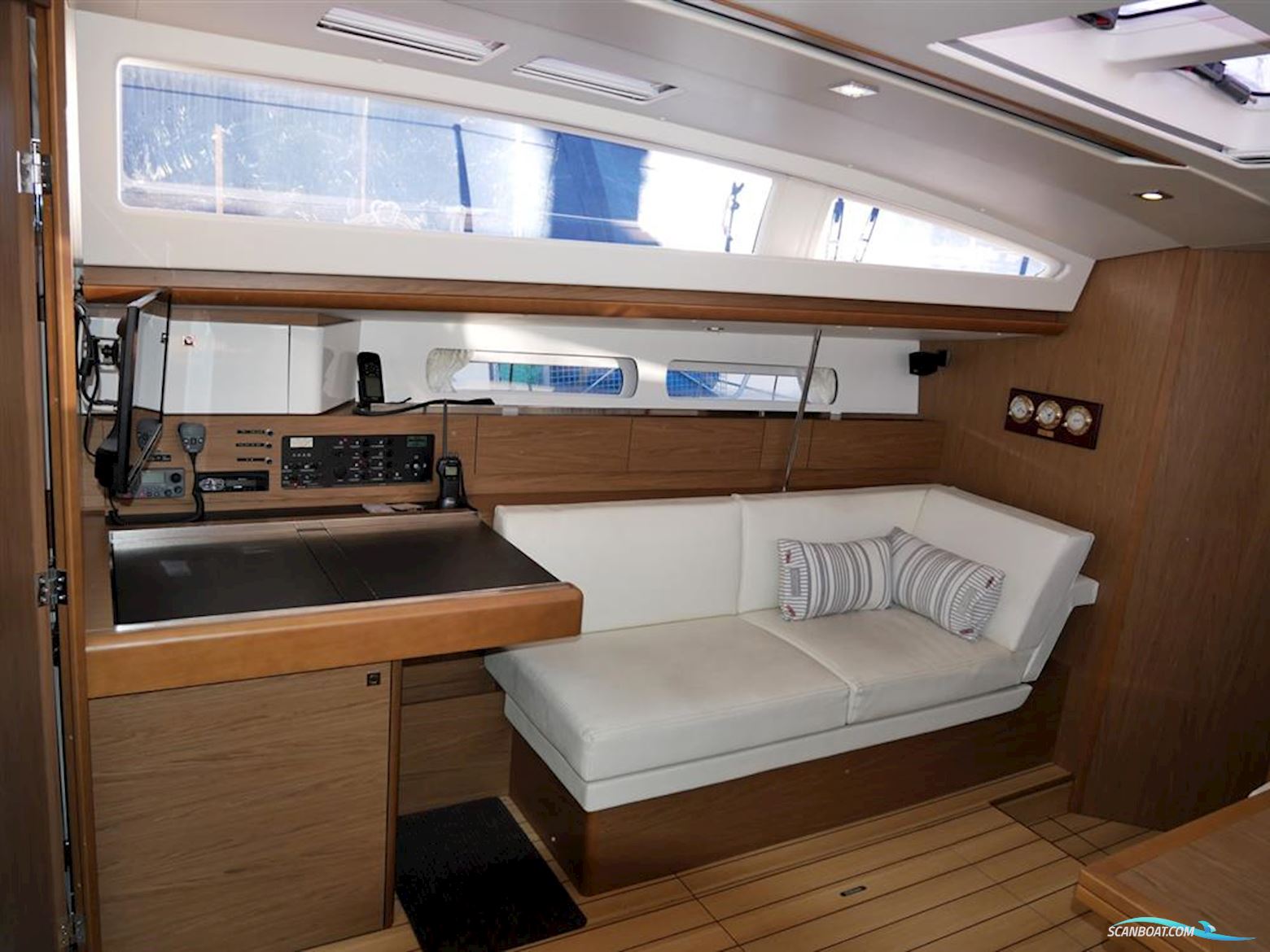 Jeanneau Sun Odyssey 44DS