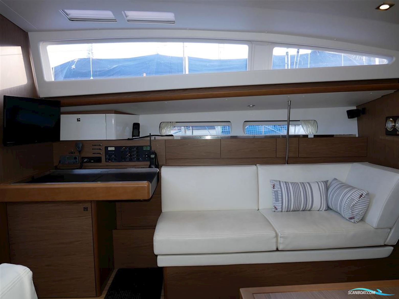 Jeanneau Sun Odyssey 44DS