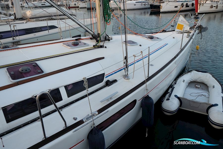 Jeanneau Sun Odyssey 44i Owners Version