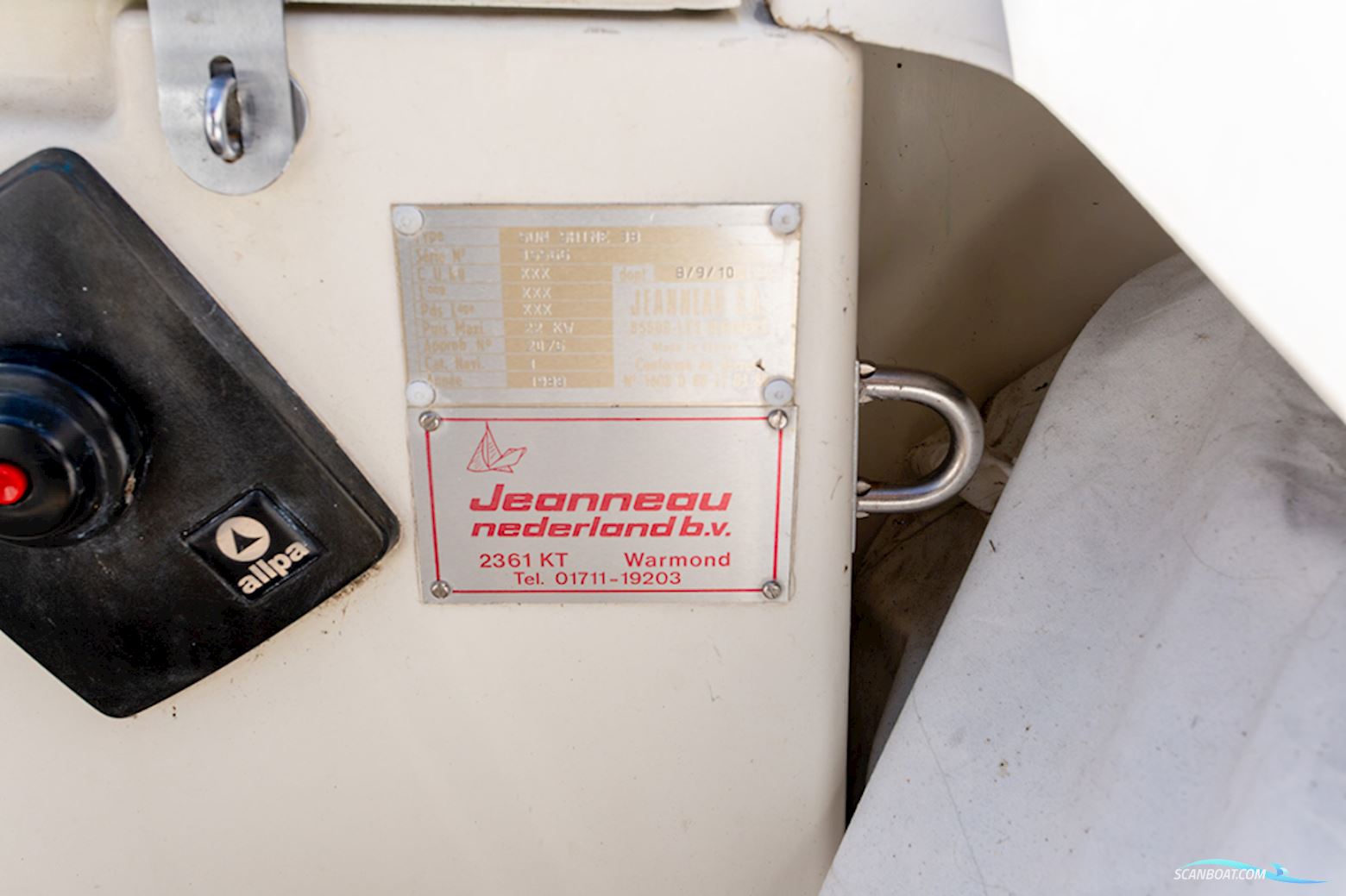 Jeanneau Sunshine 38 centerboard